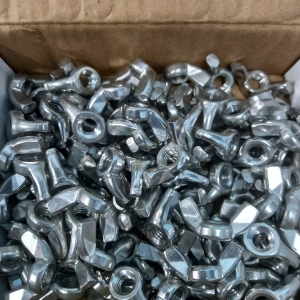 Đai ốc tai chuồn inox 304