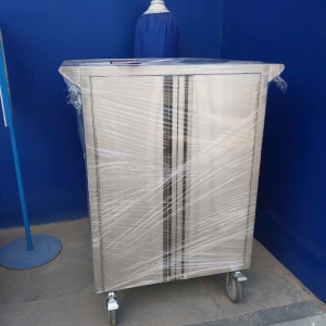 Tủ inox 304 để các dụng cụ tiệt trùng phòng mổ 