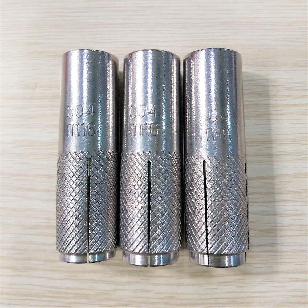 tac-ke-dan-inox-304-tphcm